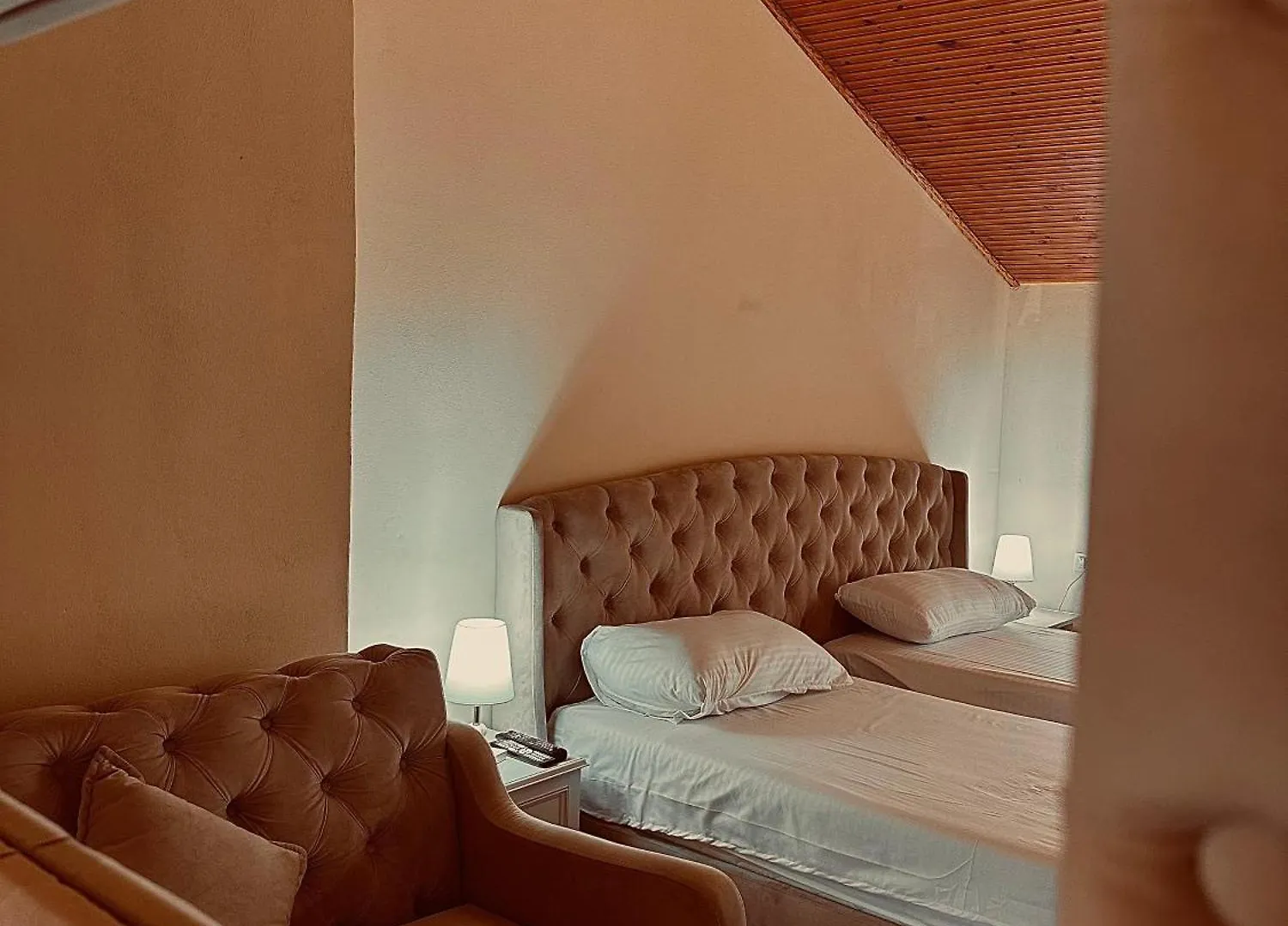 بيت ضيافة فندق Wood House 2024 Bajram Curri ألبانيا